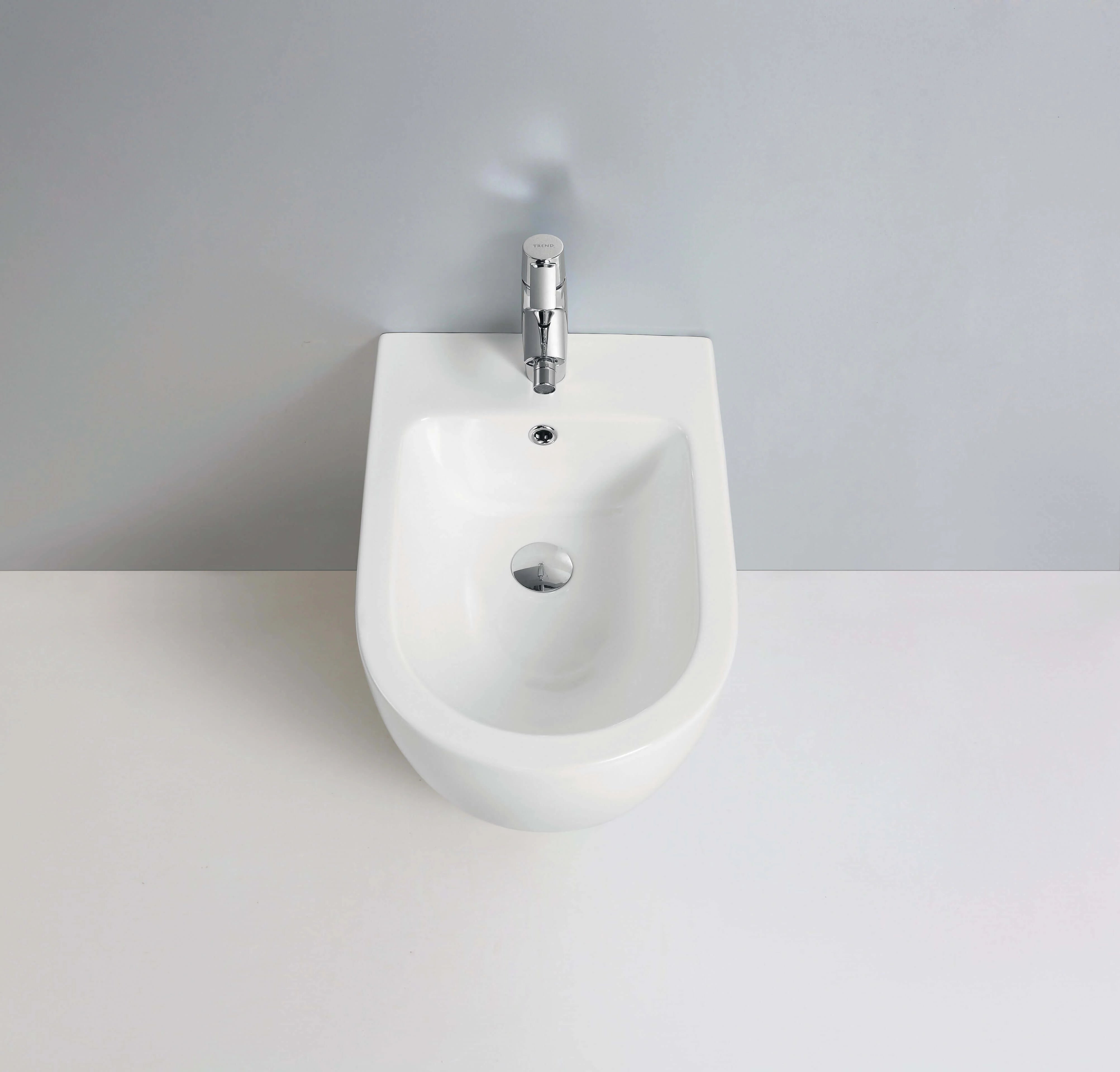 TAURUS | Bidet a terra filomuro