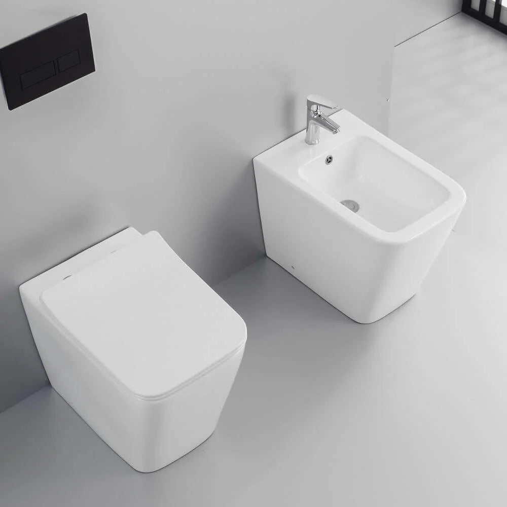 ZODIAC | Set sanitari a terra filo muro con tecnologia rimless